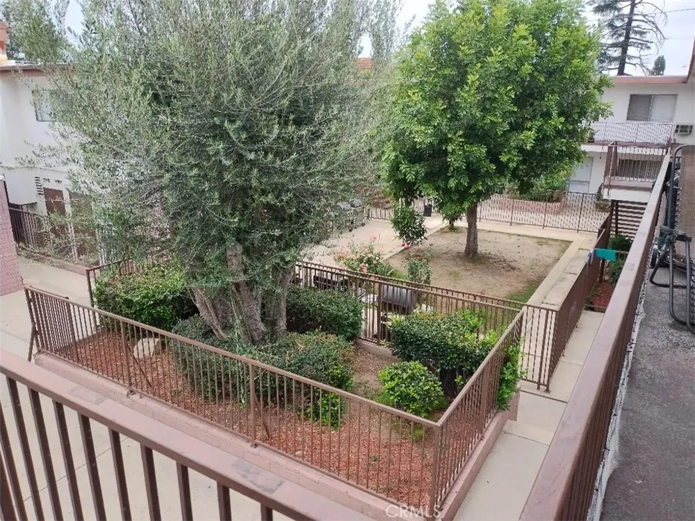 13050 Dronfield #16 Sylmar, CA 91342