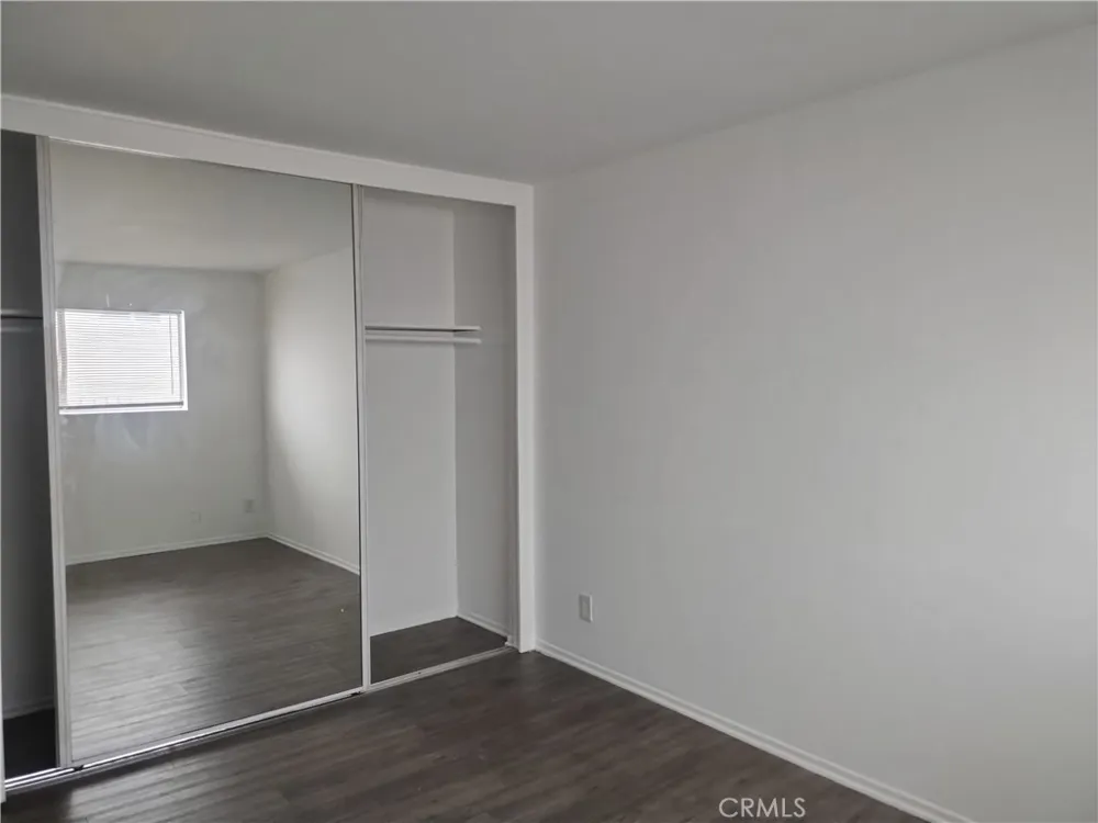 13050 Dronfield #16 Sylmar, CA 91342