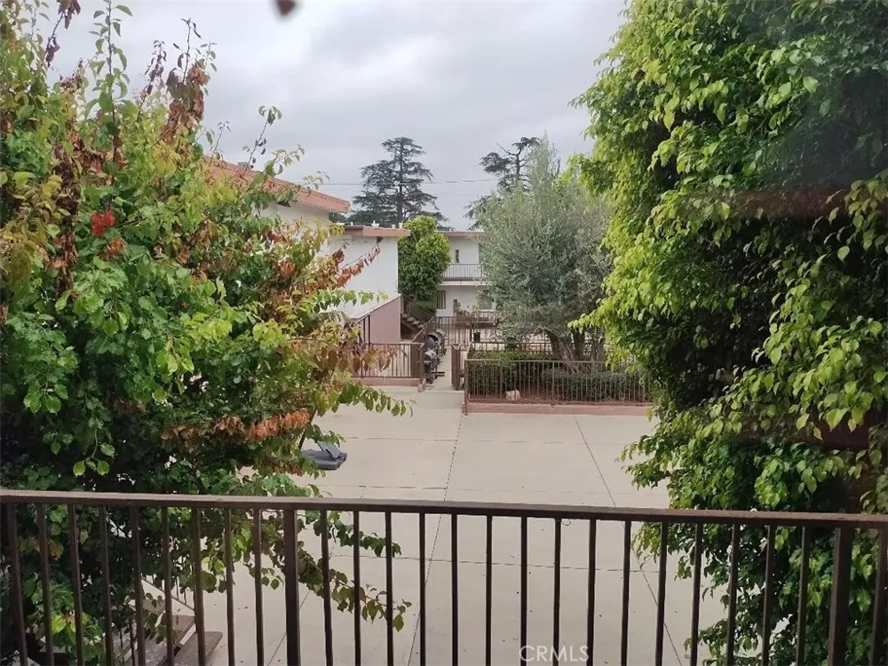 13050 Dronfield #16 Sylmar, CA 91342