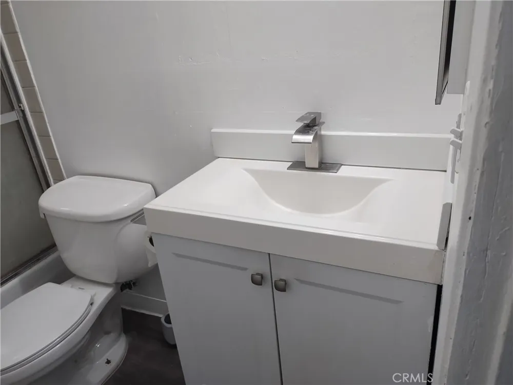 13050 Dronfield #16 Sylmar, CA 91342