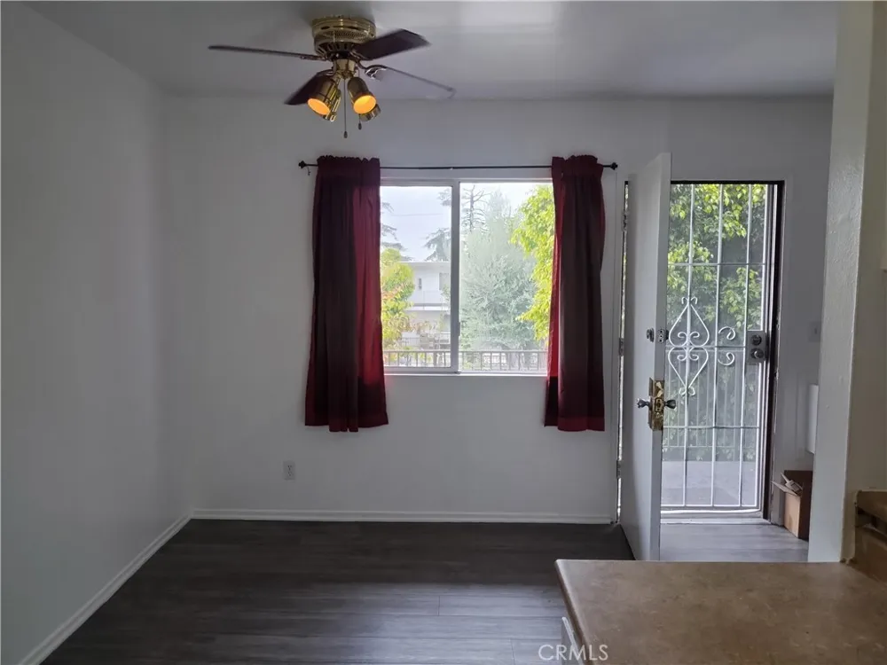13050 Dronfield #16 Sylmar, CA 91342