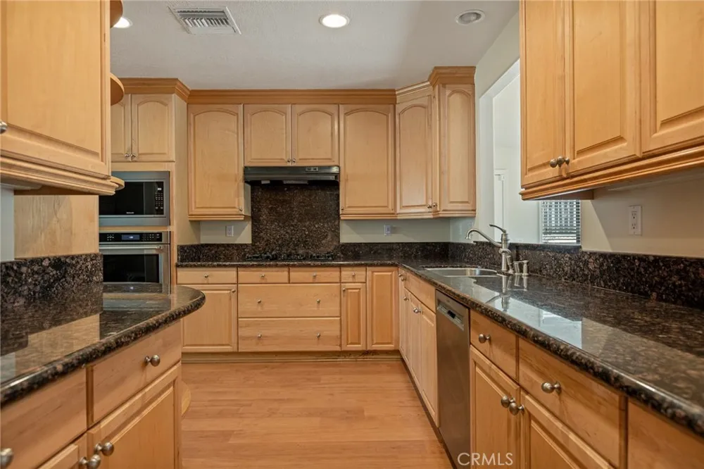 940 Carob Redlands, CA 92373