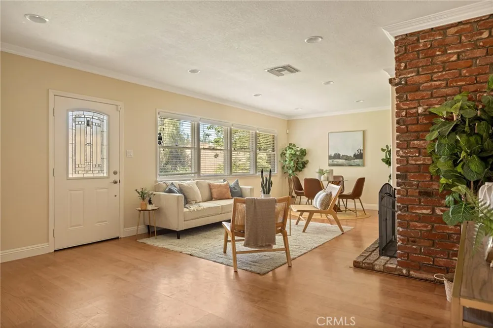 940 Carob Redlands, CA 92373