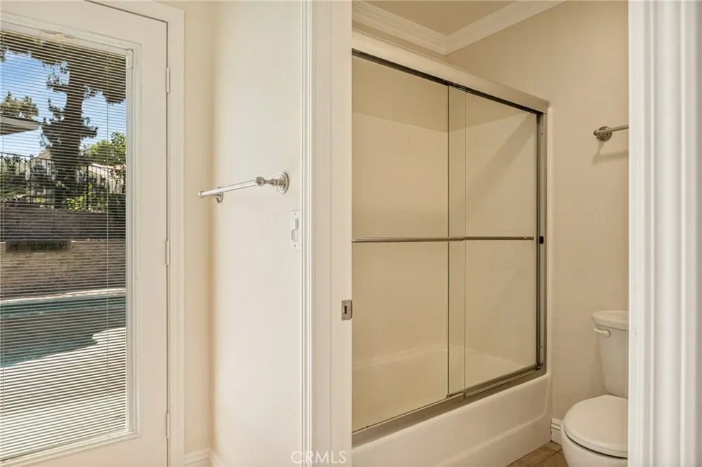 940 Carob Redlands, CA 92373