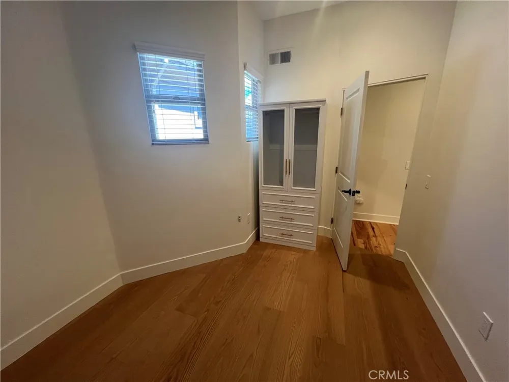 20402 Santa Ana Avenue #4 Newport Beach, CA 92660