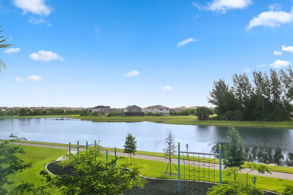 4574 Longwood Lake Square Westlake, FL 33470