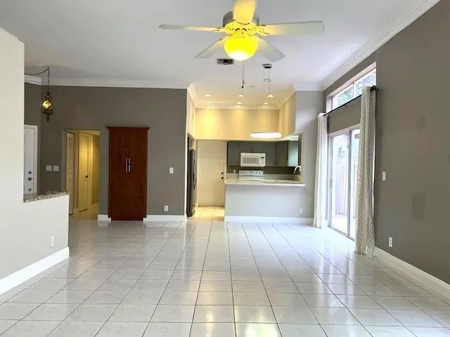 10110 NW 5th Street Plantation, FL 33324