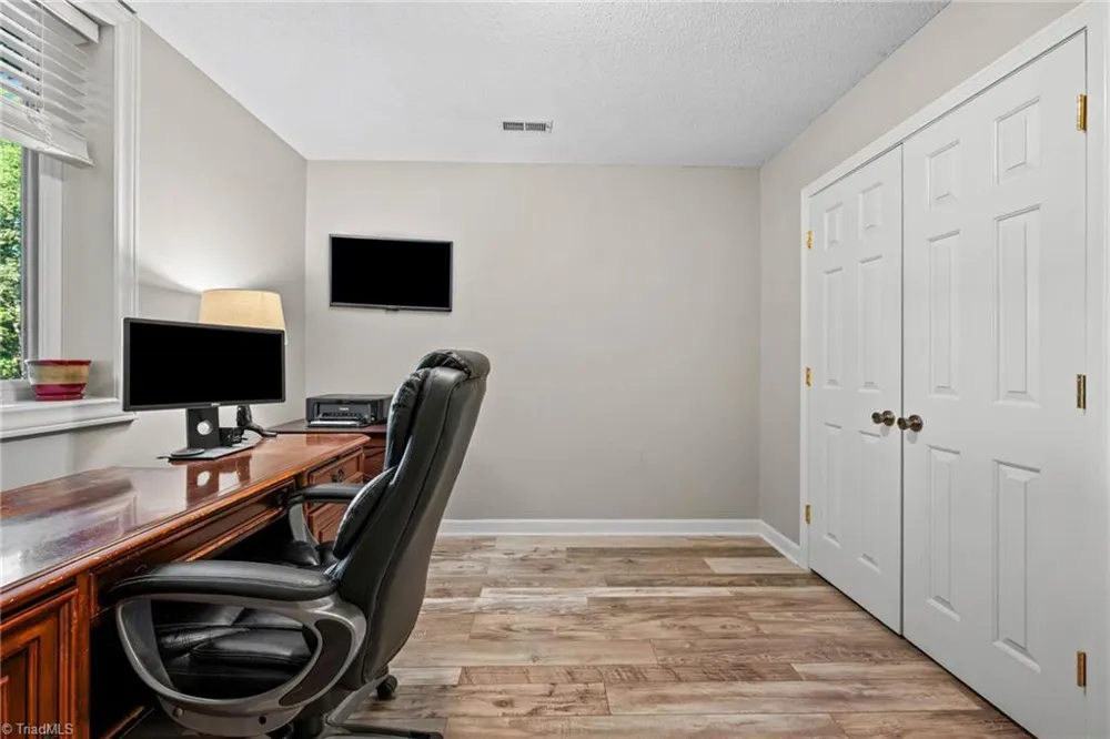 8750 Willowmede Drive Lewisville, NC 27023