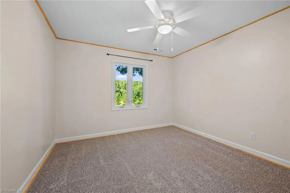 8750 Willowmede Drive Lewisville, NC 27023