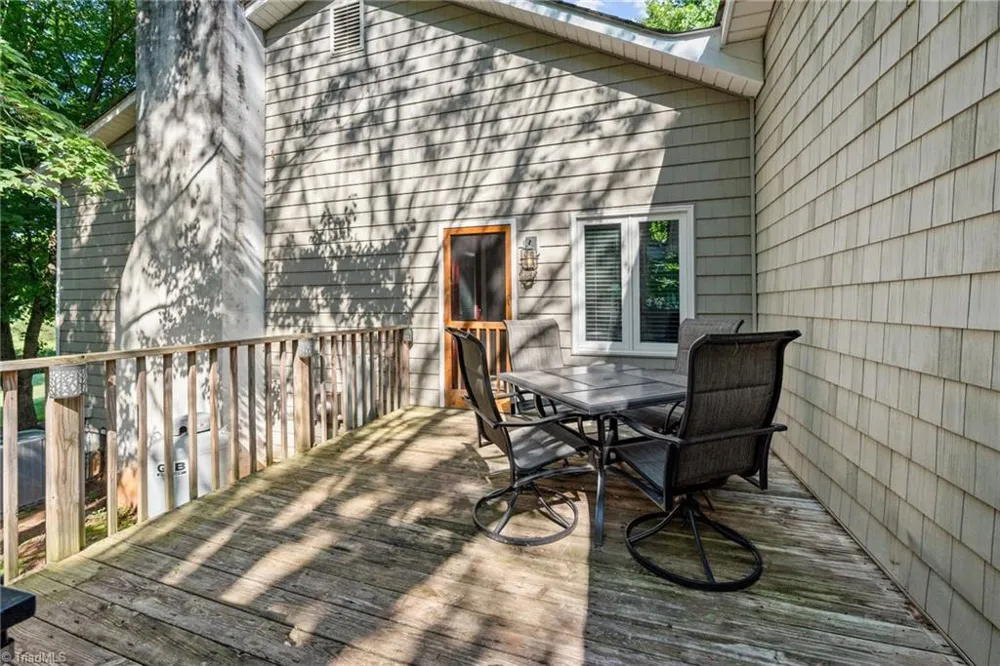 8750 Willowmede Drive Lewisville, NC 27023