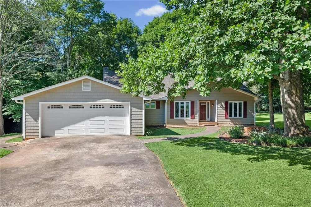 8750 Willowmede Drive Lewisville, NC 27023