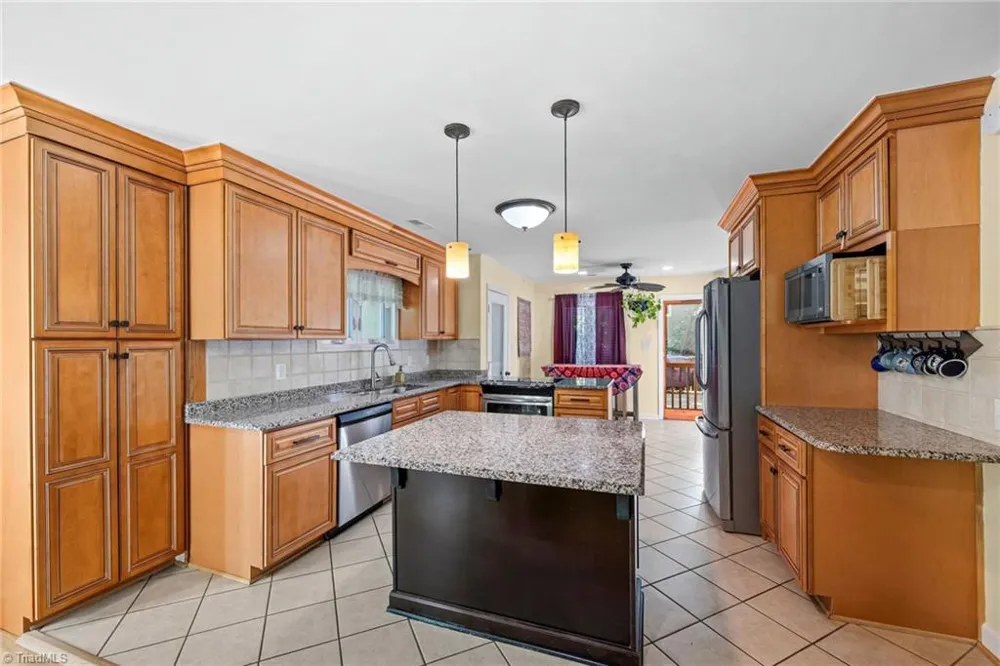 8750 Willowmede Drive Lewisville, NC 27023