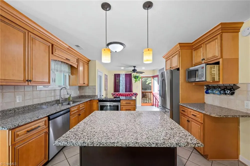 8750 Willowmede Drive Lewisville, NC 27023