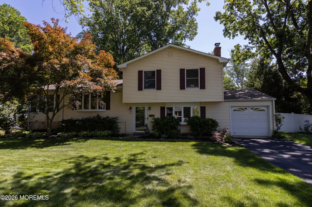 113 Apple Blossom Lane Middletown, NJ 07748