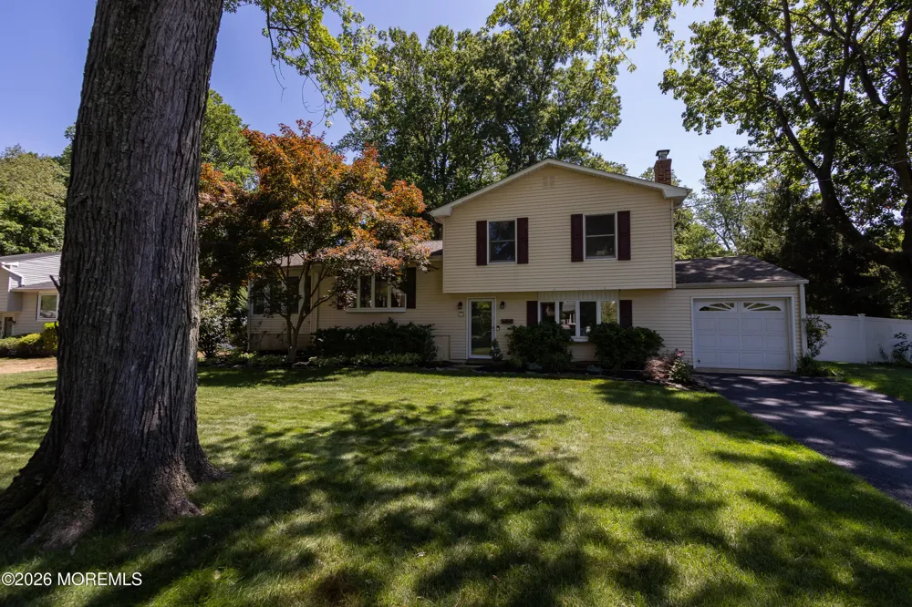 113 Apple Blossom Lane Middletown, NJ 07748