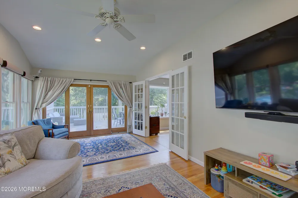 113 Apple Blossom Lane Middletown, NJ 07748