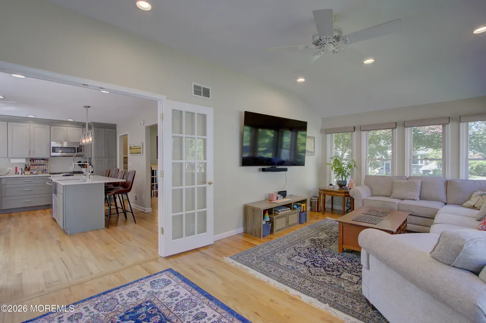 113 Apple Blossom Lane Middletown, NJ 07748
