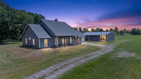 1094 County Road 2389