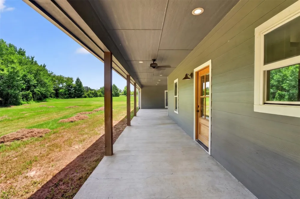 1094 County Road 2389 Alba, TX 75410