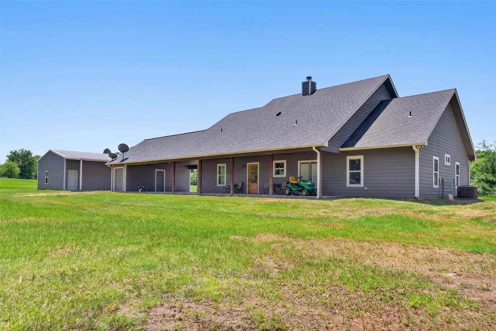 1094 County Road 2389 Alba, TX 75410