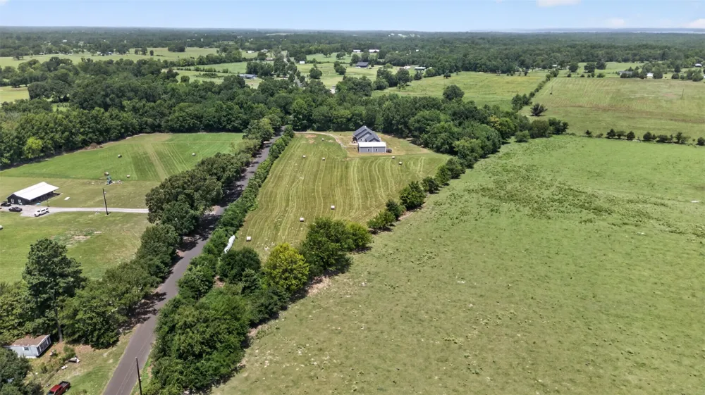 1094 County Road 2389 Alba, TX 75410
