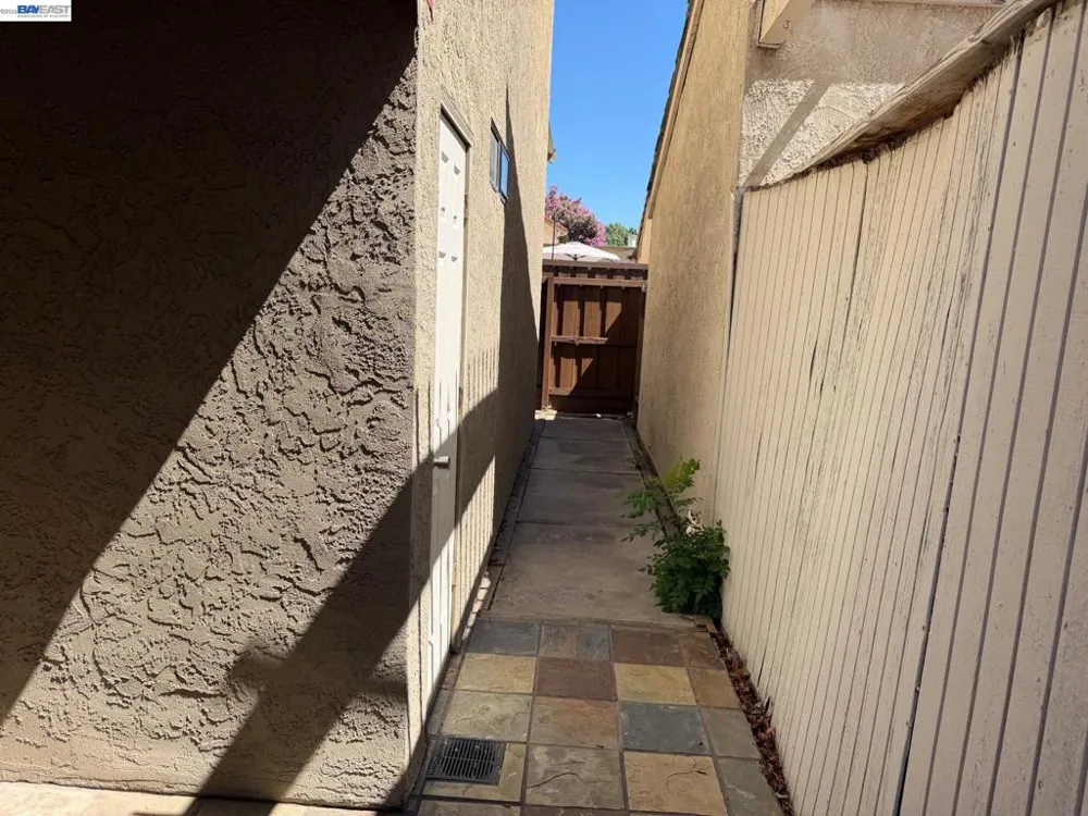 3532 Claremont Ave Modesto, CA 95356