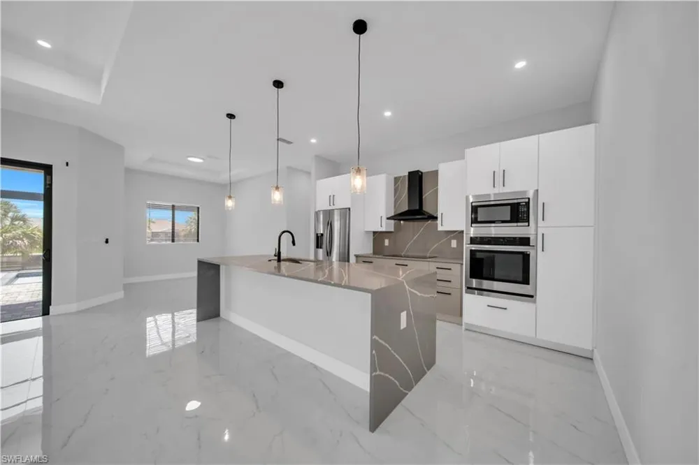 4129 Flamingo Boulevard Port Charlotte, FL 33948