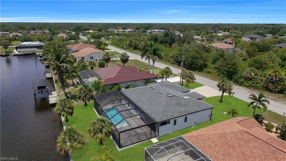 4129 Flamingo Boulevard Port Charlotte, FL 33948
