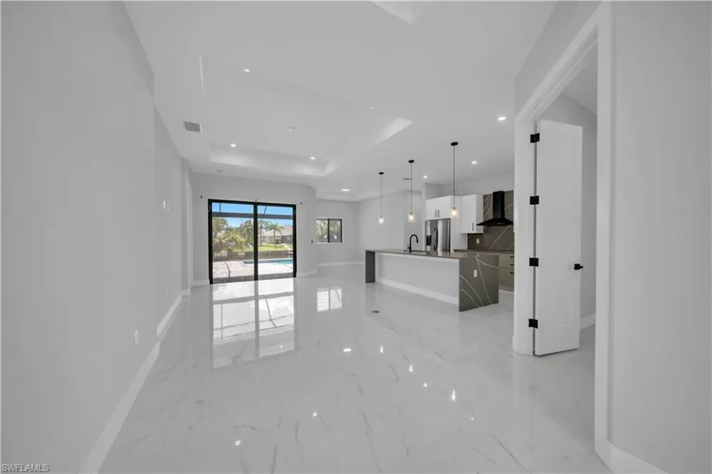 4129 Flamingo Boulevard Port Charlotte, FL 33948