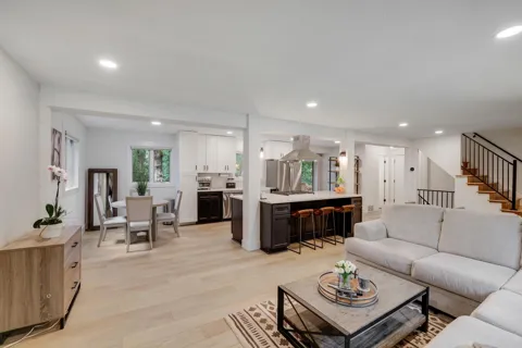 15801 Day Place