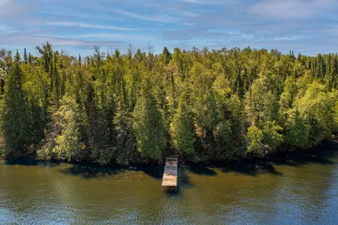 TBD Gold Island