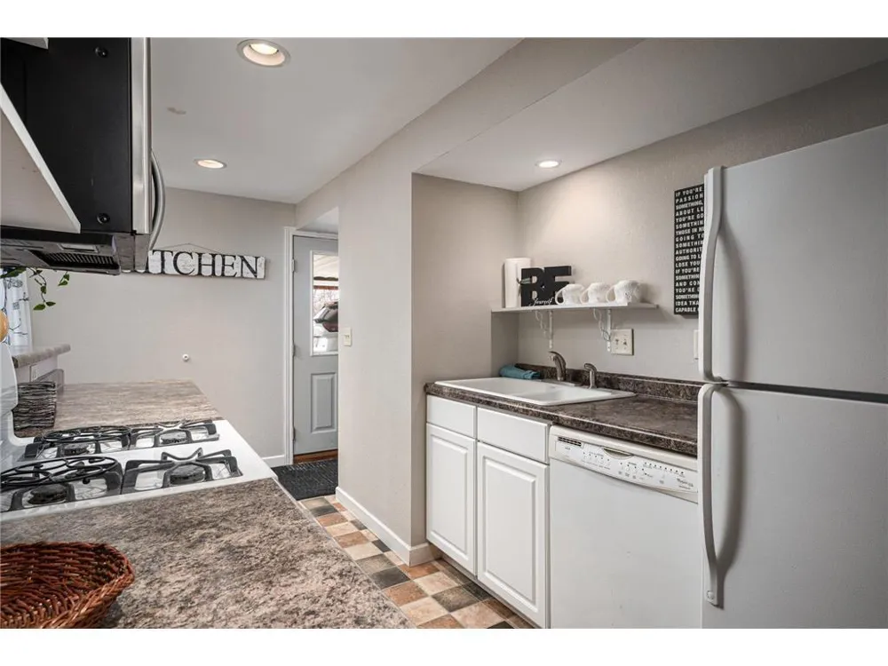 202 Ridgeview Lane S Lanesboro, MN 55949