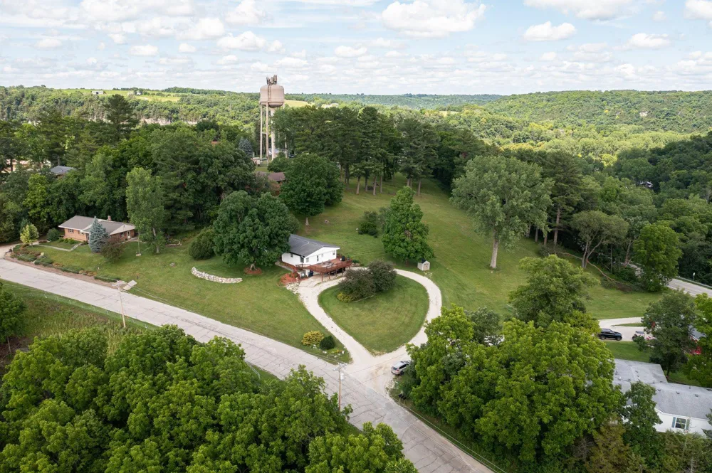 202 Ridgeview Lane S Lanesboro, MN 55949