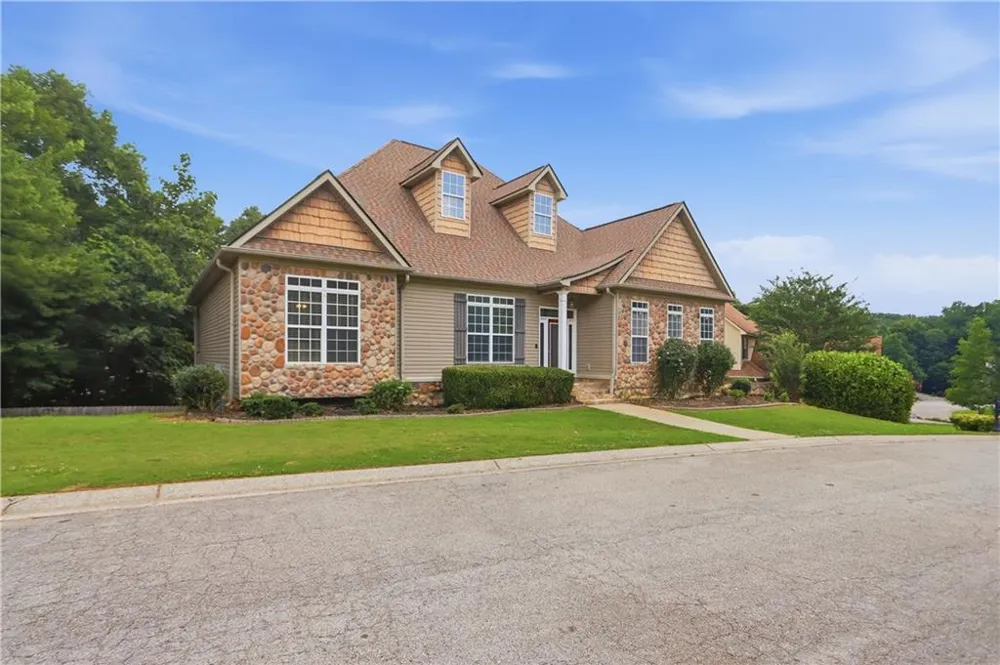 318 Crest Pointe S Bremen, GA 30110