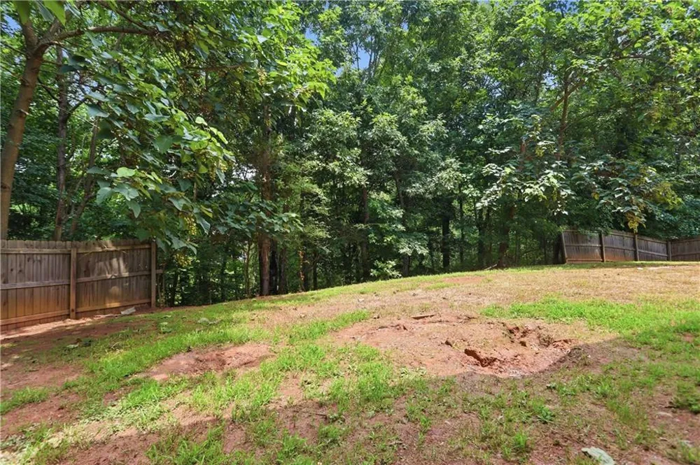 318 Crest Pointe S Bremen, GA 30110