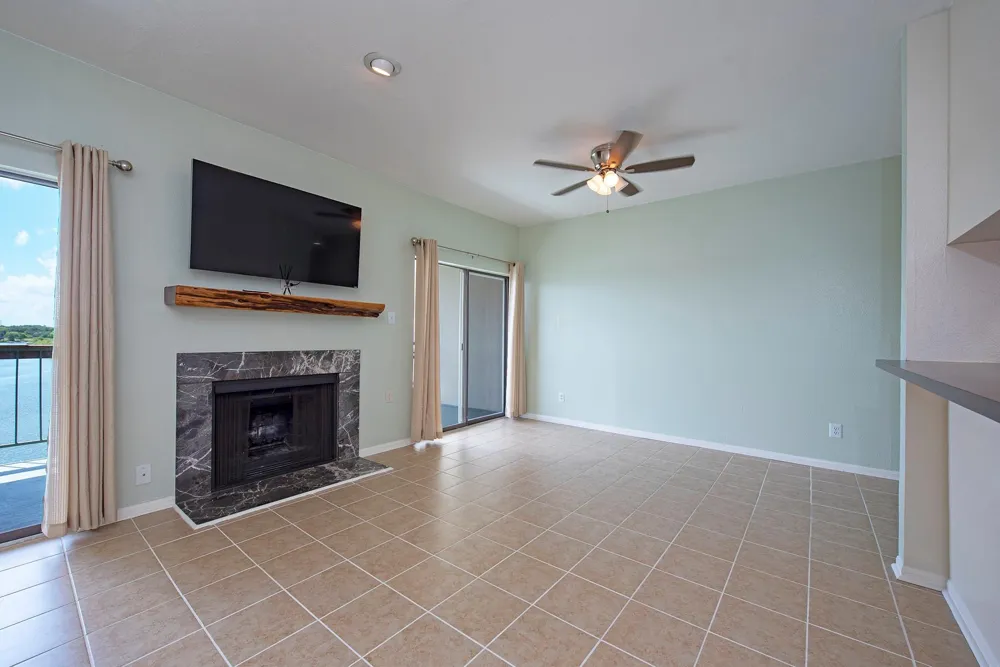 18809 Egret Bay Boulevard #127 Webster, TX 77058