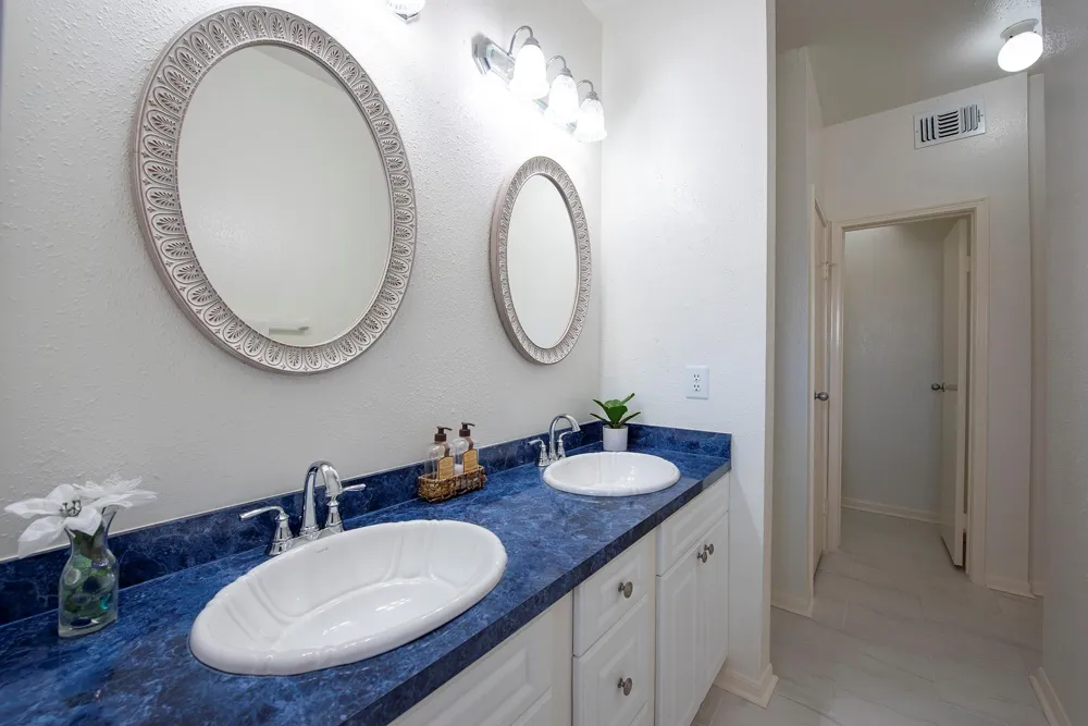 18809 Egret Bay Boulevard #127 Webster, TX 77058