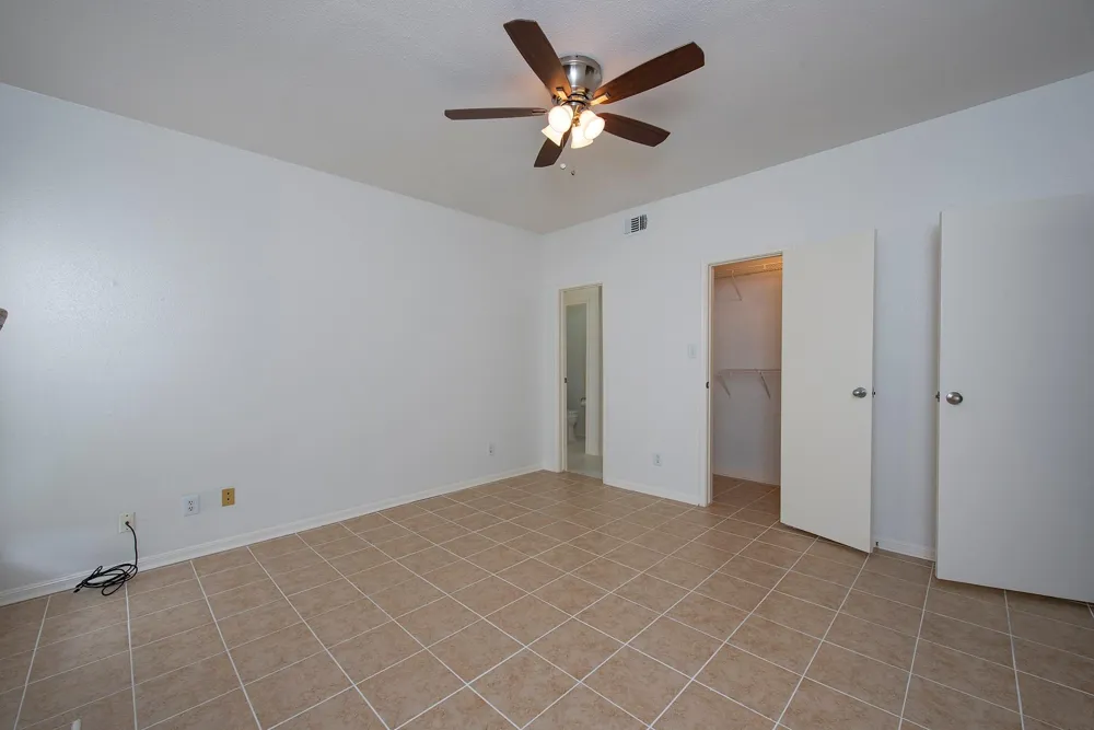 18809 Egret Bay Boulevard #127 Webster, TX 77058