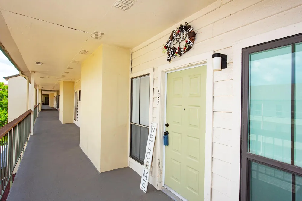 18809 Egret Bay Boulevard #127 Webster, TX 77058