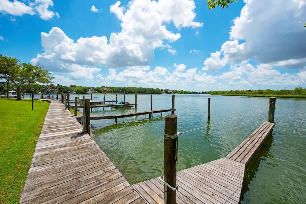 18809 Egret Bay Boulevard #127 Webster, TX 77058