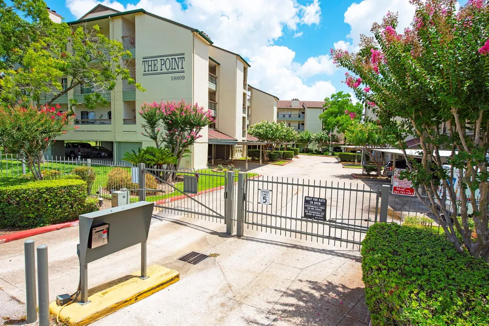 18809 Egret Bay Boulevard #127 Webster, TX 77058