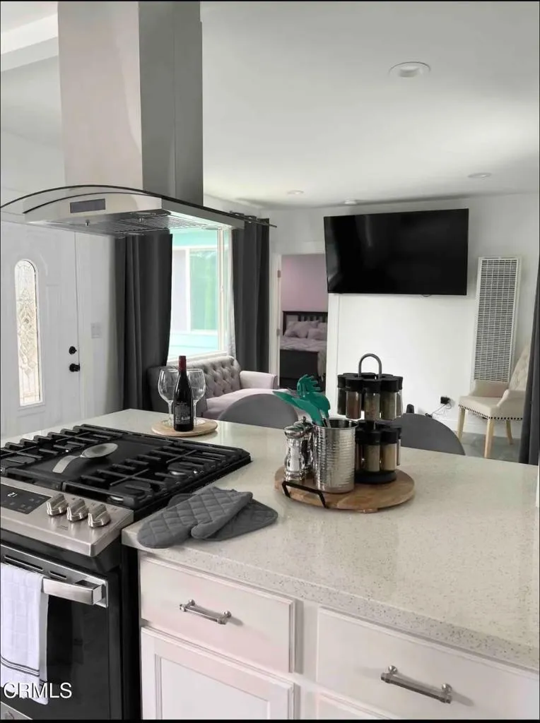 1010 Ventura Avenue Oak View, CA 93022