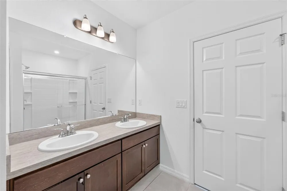 6938 SHELBY LYNN WAY Zephyrhills, FL 33542