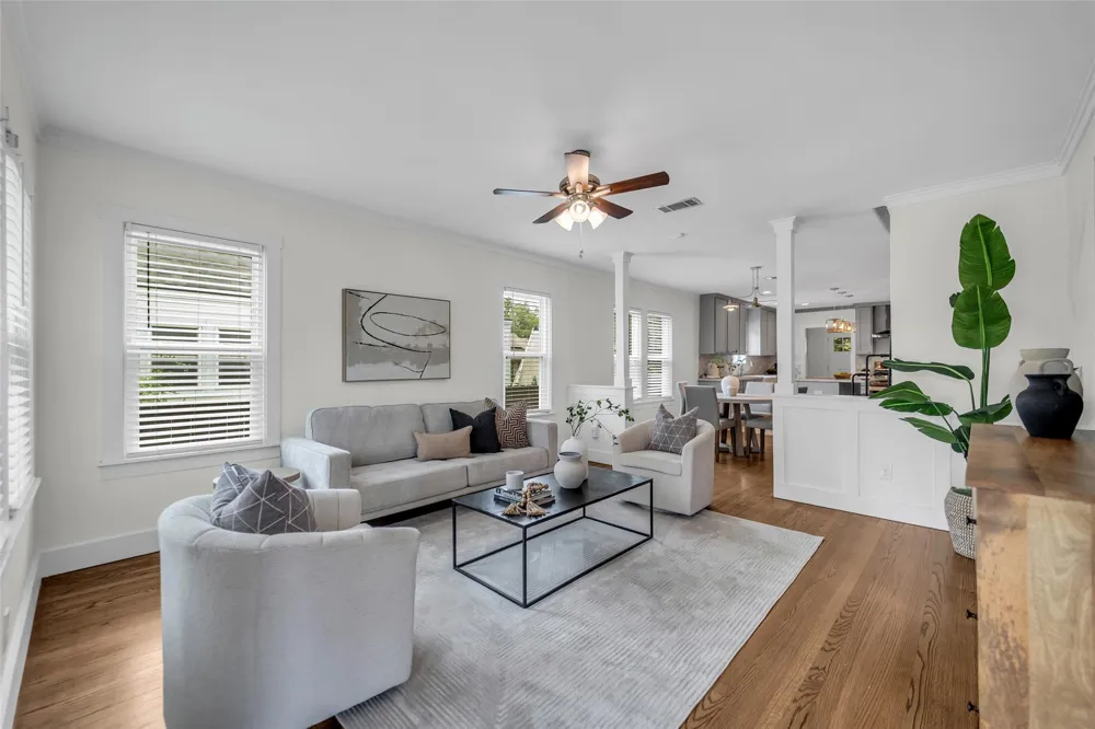 903 English Street Houston, TX 77009
