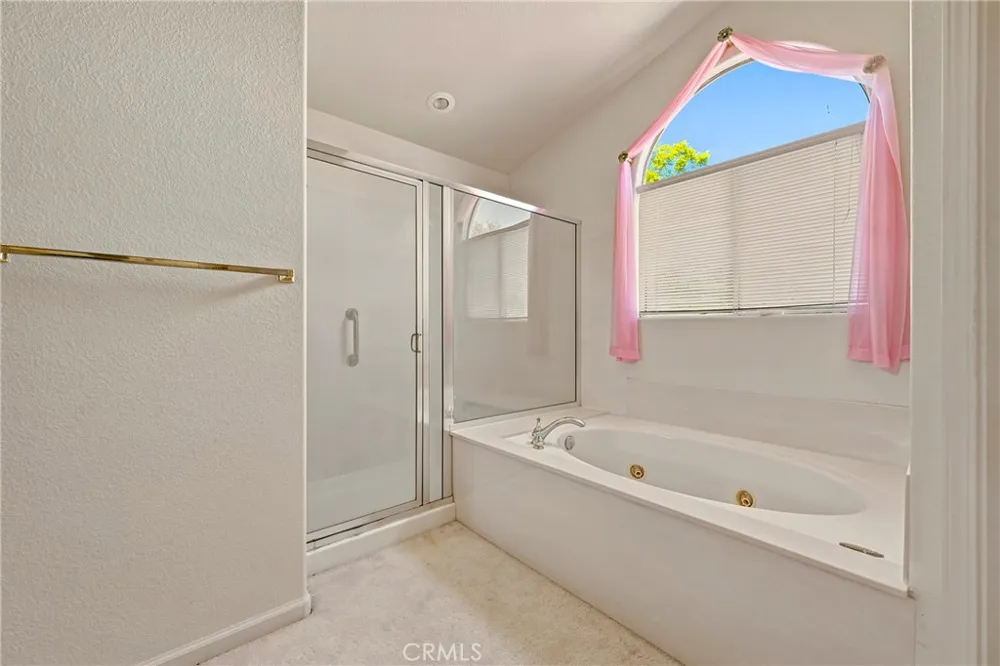 1860 Riverside Los Banos, CA 93635