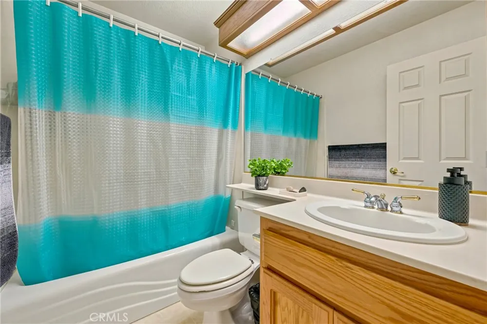 1860 Riverside Los Banos, CA 93635