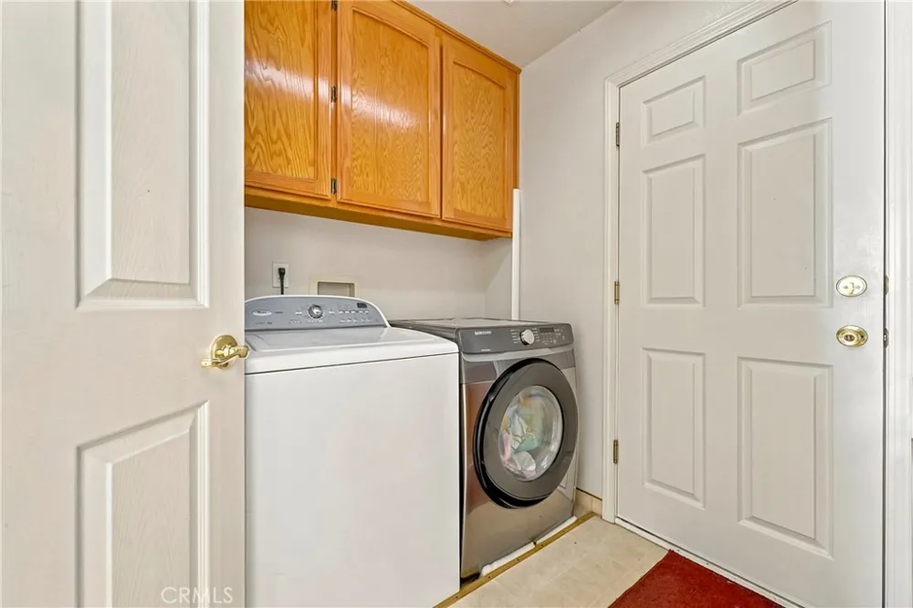 1860 Riverside Los Banos, CA 93635
