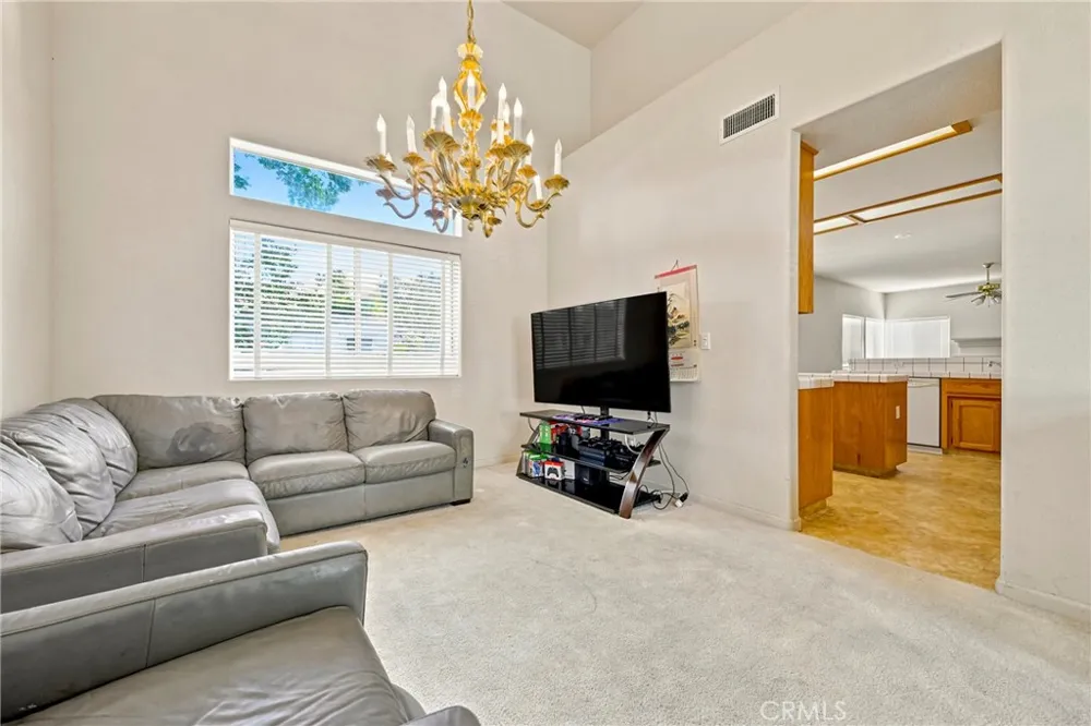 1860 Riverside Los Banos, CA 93635