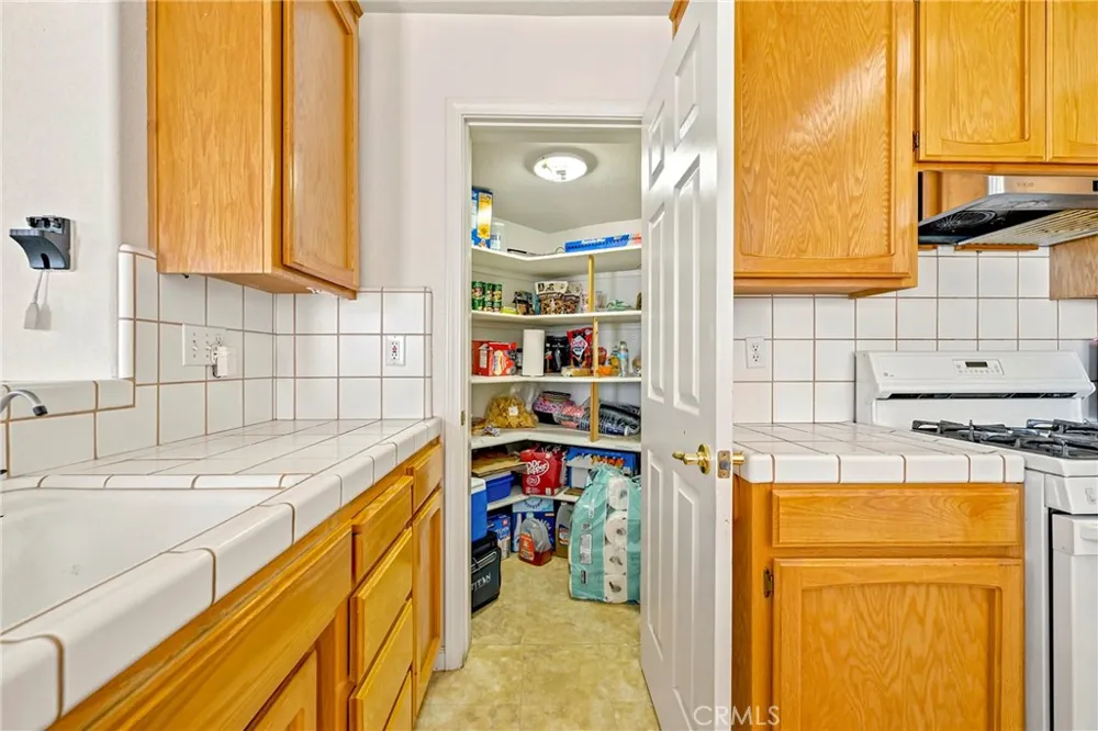 1860 Riverside Los Banos, CA 93635