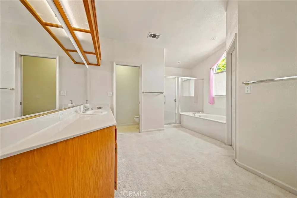 1860 Riverside Los Banos, CA 93635